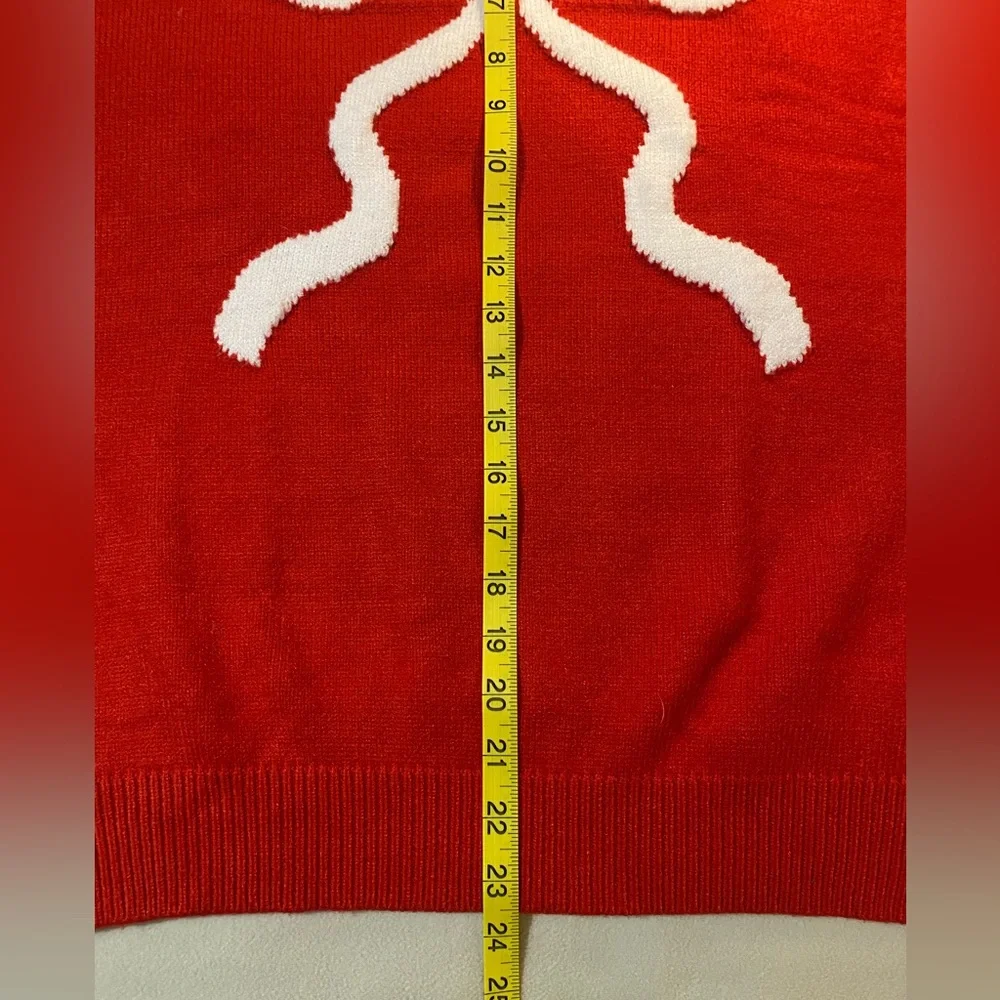 Boutique Main Strip Red Sweater White Bow Detail Small - Picture 6 of 7